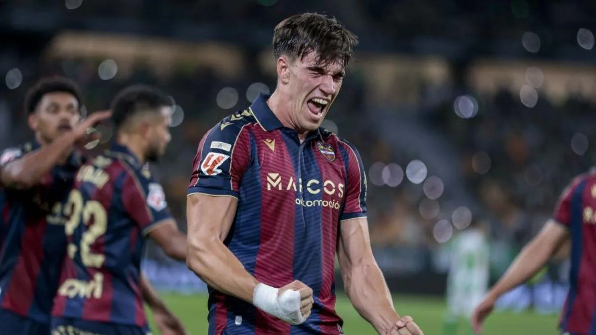 El Real Madrid muestra interés por Carlos Espí del Levante