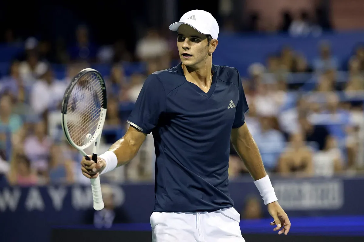 Jódar se acerca al top 10 mundial tras avanzar en Washington
