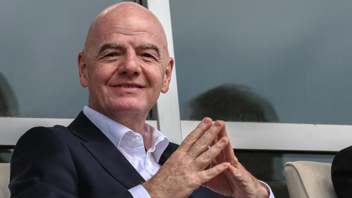 La UEFA habría indemnizado a supuesta amante de Infantino, quien niega las acusaciones