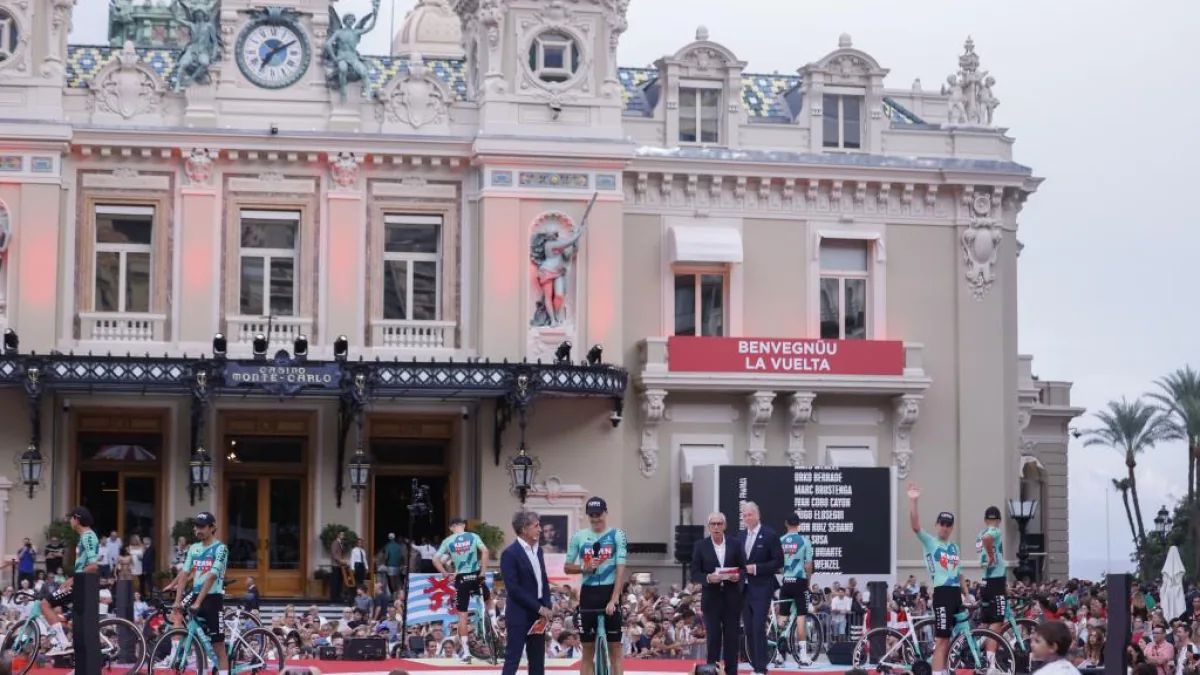 Mónaco acoge el inicio de La Vuelta 2026 con Tadej Pogacar buscando la Triple Corona