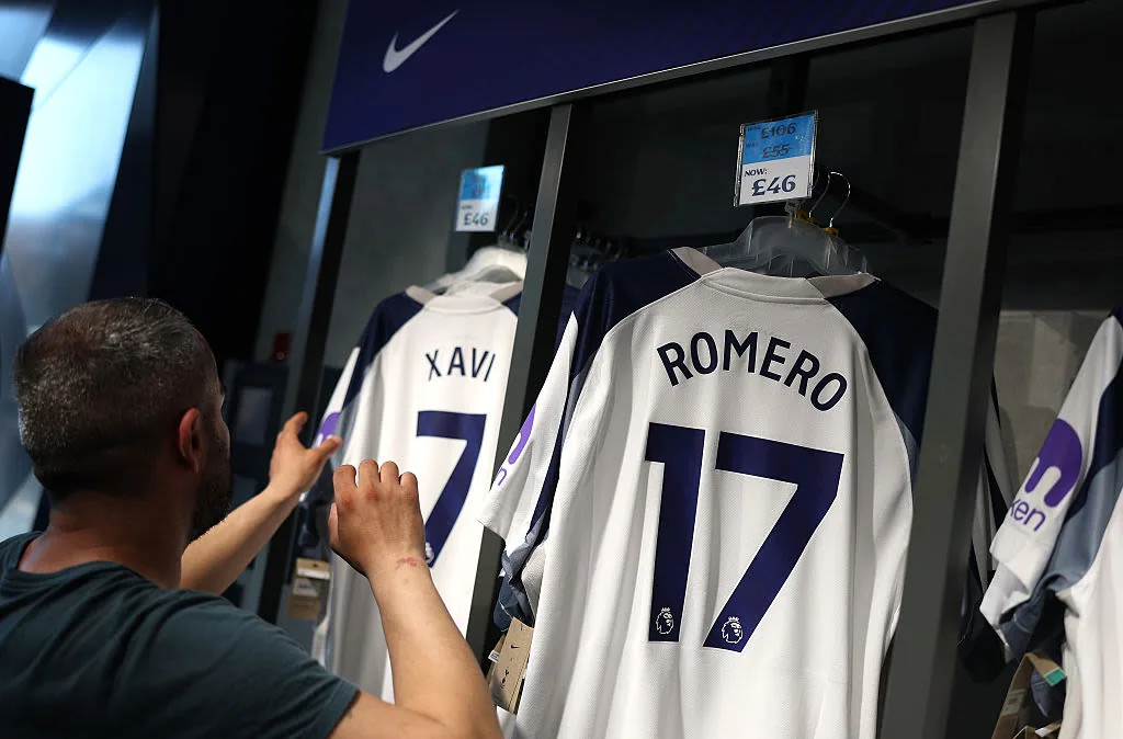 Movimientos en el mercado de fichajes: Hull City busca a Yeremay y Tottenham acelera por Savinho