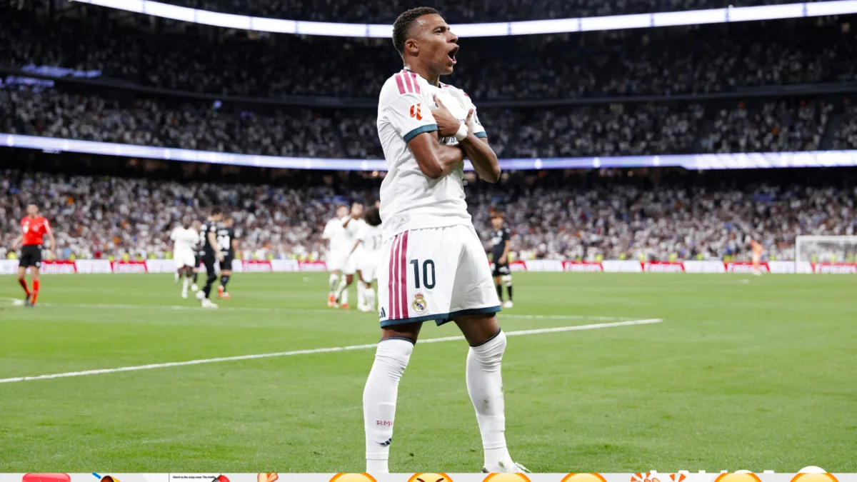 El Real Madrid vence a la Real Sociedad con un triplete de Mbappé en el regreso de Mourinho