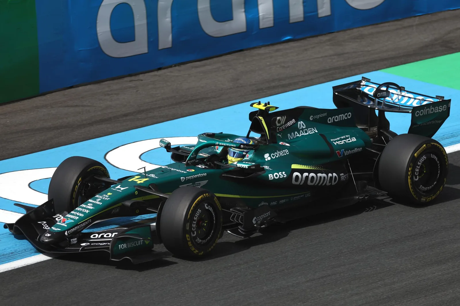 Aston Martin enfrenta desafíos con mejoras en el coche de Fernando Alonso en Zandvoort