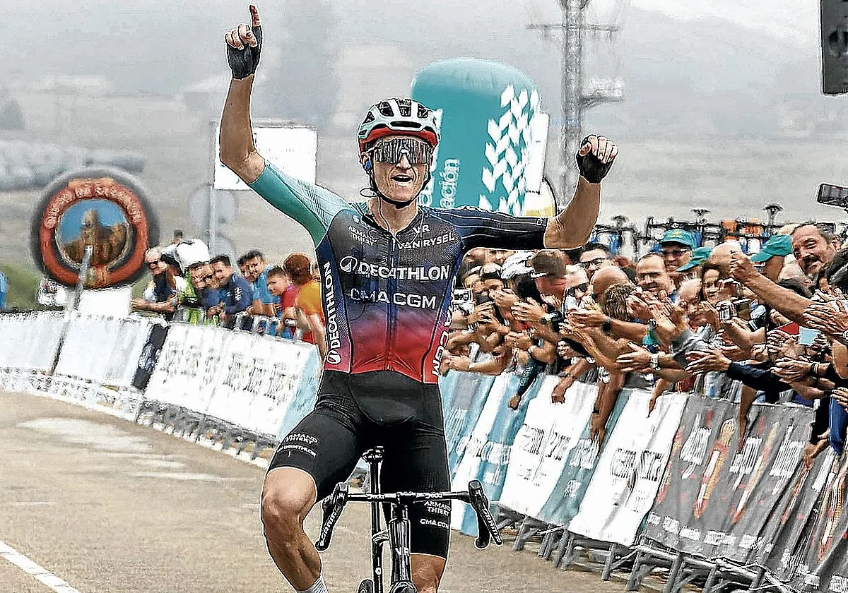 Burgos: Felix Gall se corona en El Escudo y asume el liderato de la Vuelta