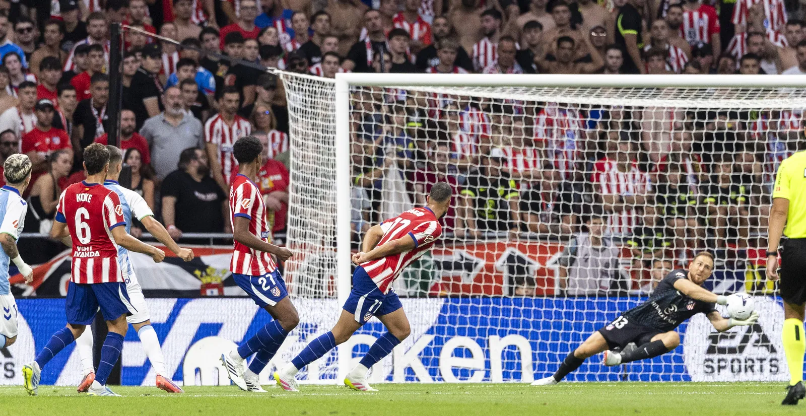 19/08/26 ATLETICO DE MADRID - MALAGA. PARADA DE OBLAK
