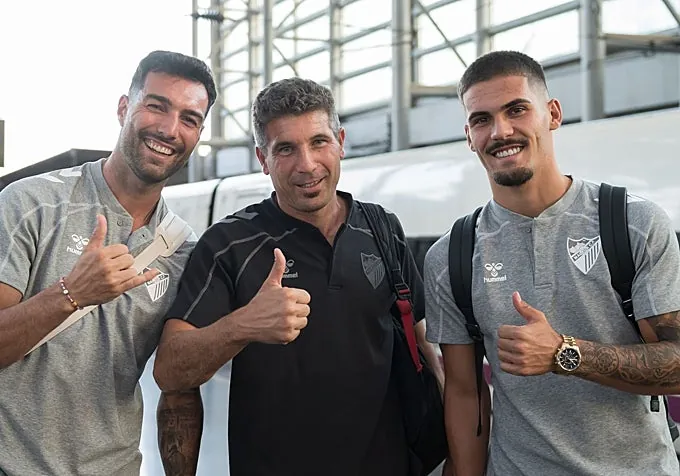 Álex Pastor, Funes y Chupete, al llegar a Madrid para el partido de este miércoles en el Metropolitano.