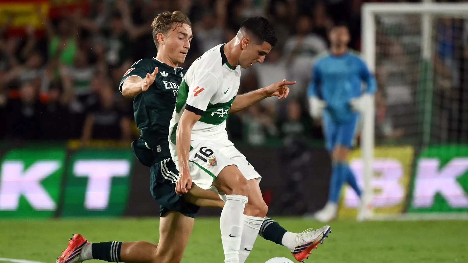 Elche: La polémica arbitral de Gil Manzano y el codazo a Huijsen