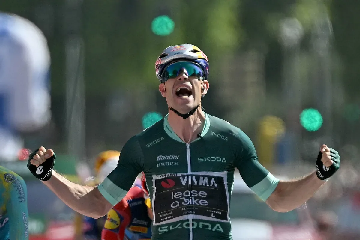 Córdoba: Van Aert triunfa en etapa de La Vuelta reducida por el calor
